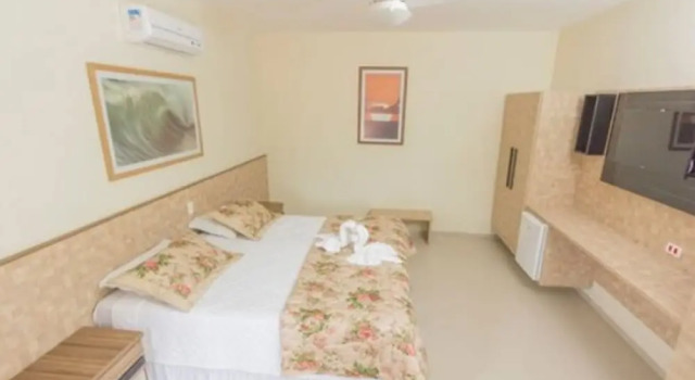 Четырёхместный номер Standard с балконом Hotel Camburi Praia