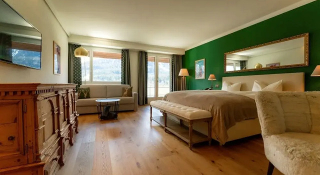 Номер Standard с балконом Hotel Europa Suites St Moritz