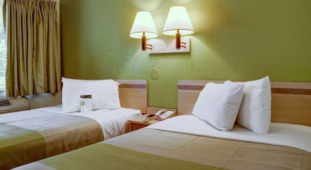 Четырёхместный номер Premium Motel 6-Eugene, OR - South Springfield