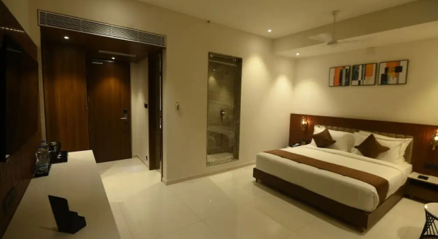 Номер Comfort Kings Kraft Tremezzo Inn, Somnath