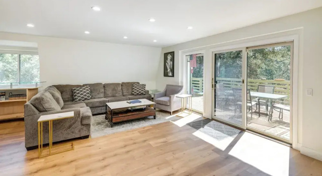 Modern Pine Mountain Club Cabin w/ Community Pool!, Réserver Hôtel Pine Mountain Club 