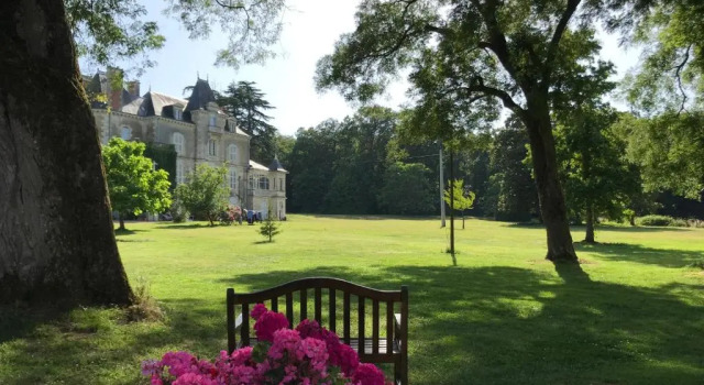 Коттедж с 3 комнатами Loire Valley Cottages