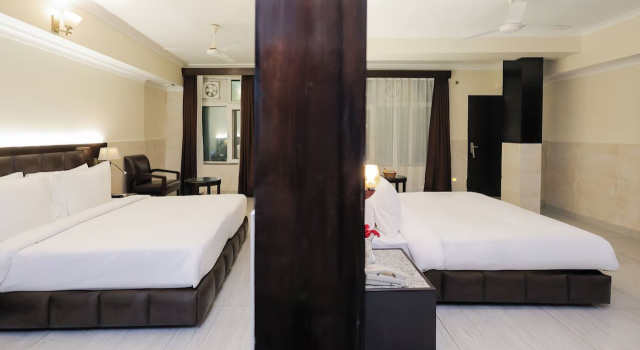 Antarman Ganges, Buchen Sie Hotel SPA-Hotels in Padra, SPA