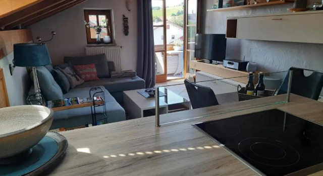 Ferienwohnung in Lechbruck am See im schönen Allgäu, nahe Füssen nur 300 m vom See, Varaa Hotelli Hotellit Baijeri pysäköinnillä, Pysäköinti