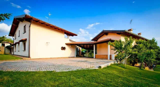 Bed and Breakfast CIP & CIOP, Reserva ahora Hotel Buja Friuli-Venecia Julia