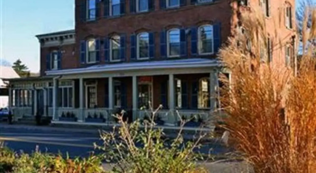 The 1850 House Inn and Tavern