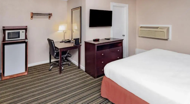 Номер Standard Travelodge by Wyndham Great Barrington Berkshires