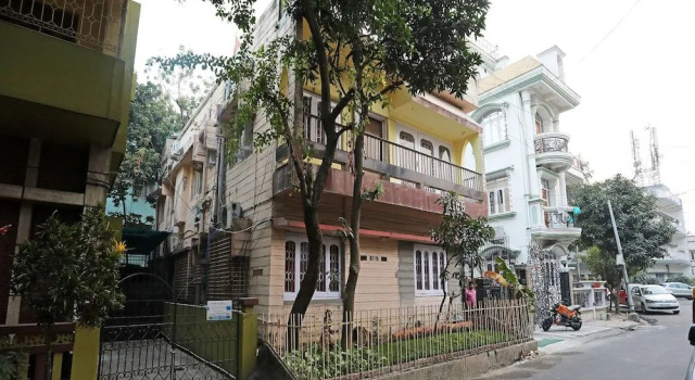 OYO 24928 P I Guest House, Prenota Affittacamere Salt Lake City West Bengal