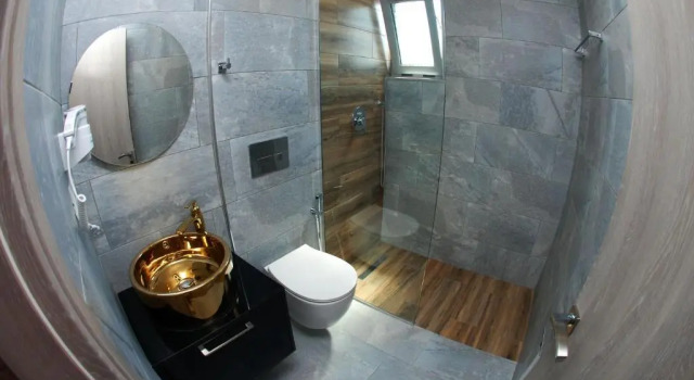 Трёхместный номер Standard с балконом Kuburi Hotel