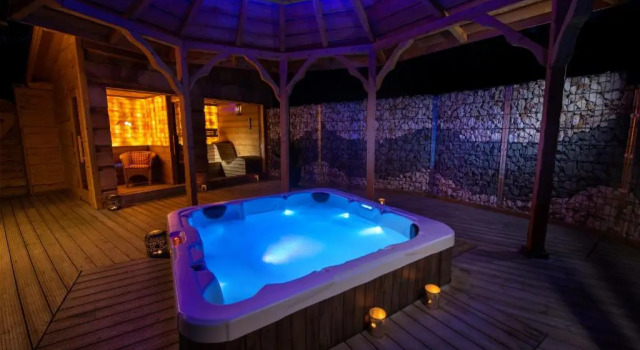 Шале Domaine du Haut Jardin Hôtel & Chalets Spa Privé