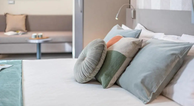 Четырёхместный номер Comfort Romagna Suite Hotel