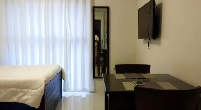 Cozy Place at Bamboo Bay Cebu, Rezerwuj Hotel Hotele w Mandaue z parkingiem, w pobliżu Cebu Doctors' University, Parking