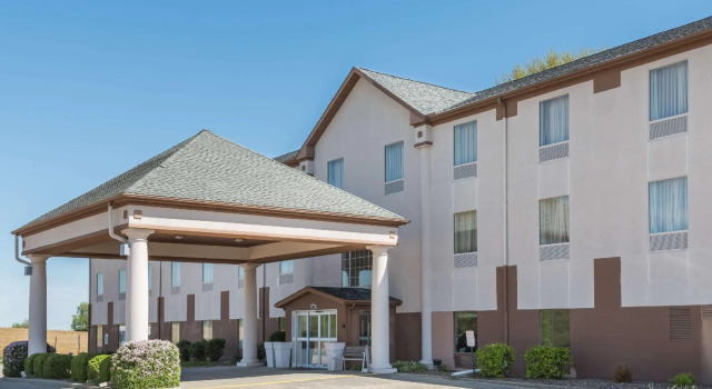 Номер Standard Seasons Inn & Suites Highland