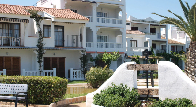 Apartamentos Habitat, Забронировать Отель Алькала-де-Чиверт Castellon Province