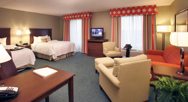 Четырёхместная студия Hampton Inn & Suites Columbus Polaris