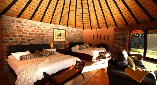 Вилла Deluxe Mount Etjo Safari Lodge