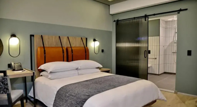 Двухместный номер Standard Courtyard Hotel Waterfall City