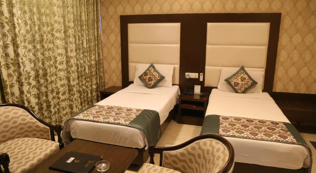 Hotel Amar Inn by Quadis - Lajpat Nagar, Забронировать Отель Отели Нью-Дели с завтраком, Завтраки