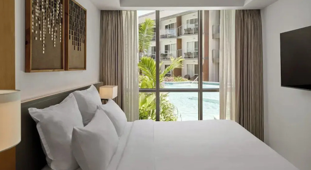 Люкс Crowne Plaza Fiji Nadi Bay Resort & Spa by IHG