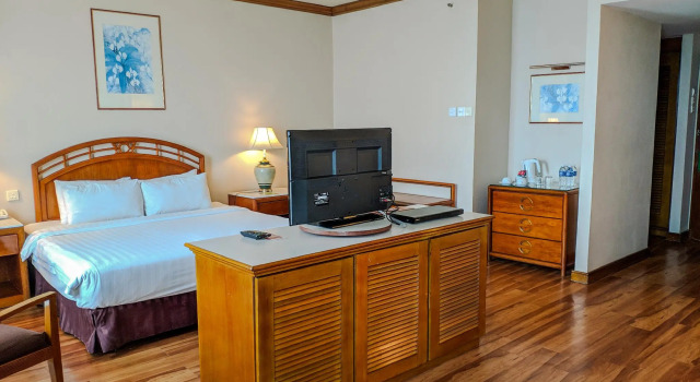 Полулюкс Sabah Oriental Hotel
