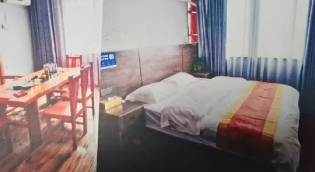 Люкс Deluxe Yuxuan Hotel (North Bus Passenger Transport Station)