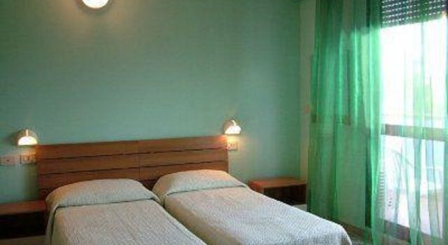 Blitz, Buchen Sie Hotel Miramare Rimini