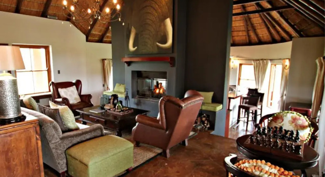 Двухместный люкс Luxury Hlosi Game Lodge - Amakhala Game Reserve