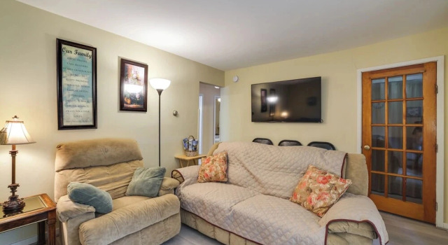 Walk to Falls, Casino! Niagara Family Home w/ Yard, Забронировать Дом для отпуска Ниагара Фолс Буффало