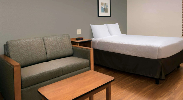 Номер Standard WoodSpring Suites Odessa