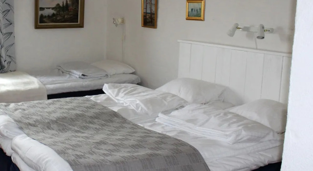 Österlens Karlsgård, Book Hotel  