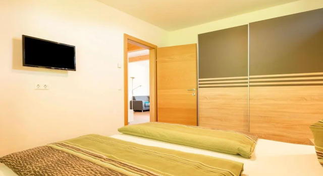 Sunlit Apartment near Ski Area in Weissensee