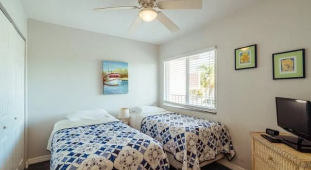 Castle Beach # 101 by Coastal Vacation Properties, Забронировать Отель Отели Fort Myers Area с бассейном, Бассейн