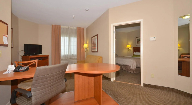 Двухместный люкс c 1 комнатой Candlewood Suites Clarksville by IHG