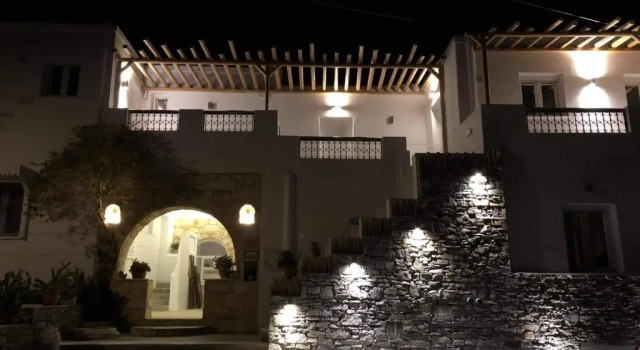 Vammos Luxury Residences, Prenota Appartamento Hotel a Paro con piscina, Piscina