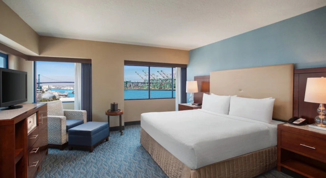 Двухместный номер Standard с видом на гавань Crowne Plaza Hotel Los Angeles Harbor by IHG