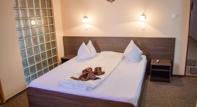 Pensiunea Carmena, Rezervovat Hotel Hotely v Bihor s parkováním, Parkování