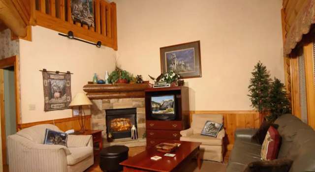 Dollys Dream 284 - Two Bedroom Cabin