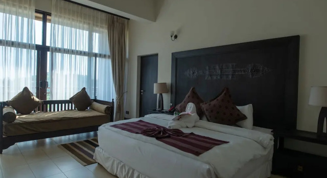 Ridge Royal Hotel
