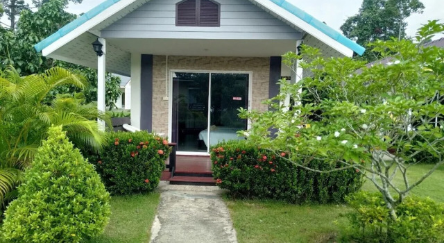 Семейный номер Standard с балконом Sangvimarn Resort