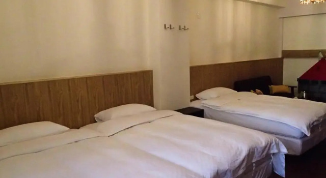 Трёхместный номер Comfort Meow G Cafe Hostel