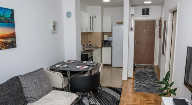 Barbara, Buchen Sie Hotel Novi Beograd 