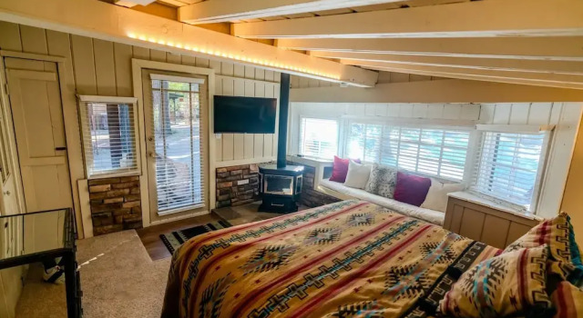 Hobbit House in Big Bear #166, Rezerwuj Dom wakacyjny Big Bear Lake Stany Zjednoczone