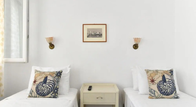 Hara Studios and Apartments