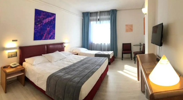 Номер Comfort Albornoz Palace Hotel