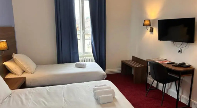 Трёхместный номер Superior Hotel Moderne Vichy Soirée étape
