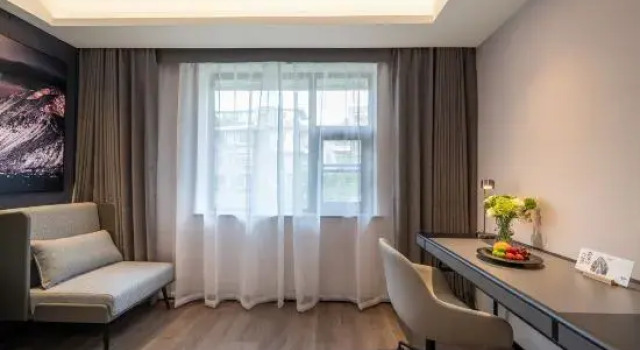 Двухместный номер Superior Atour Hotel Chengdu Wuhou Temple Kuan Zhai Alleys