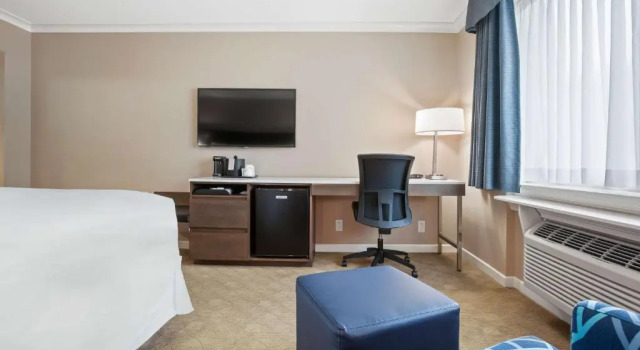 Номер Standard с красивым видом из окна Best Western Plus Columbia River Hotel