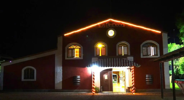 Apart Hotel La Bodega, Забронировать Апарт-отель Отели Сан-Рафаэль 3 звезды, 3*