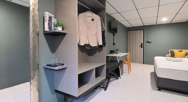 Номер Deluxe с 2 комнатами с балконом Floton Bangkok Hotel