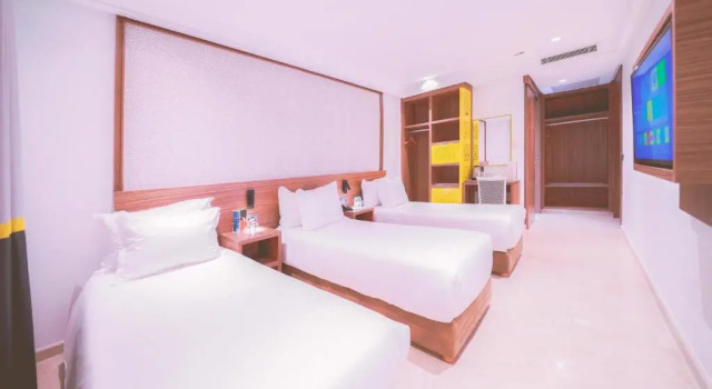Трёхместный номер Deluxe Oum Palace Hotel & Spa